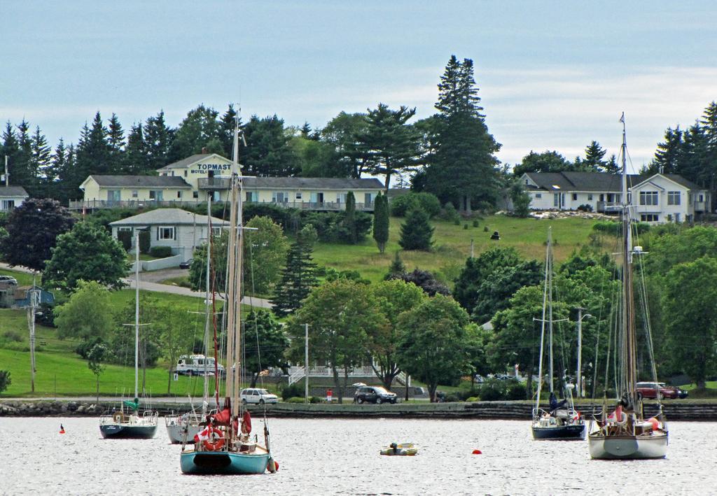 Topmast Motel Lunenburg Luaran gambar