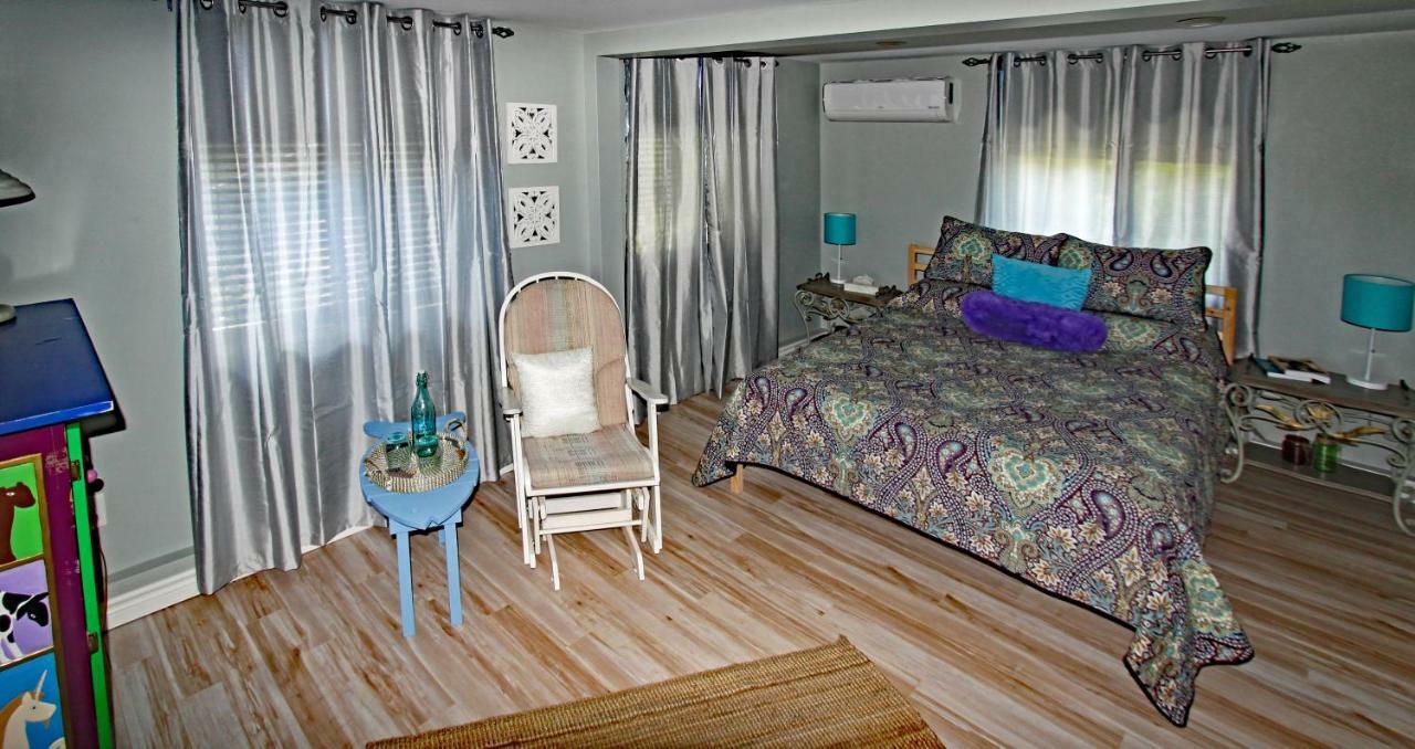 Topmast Motel Lunenburg Luaran gambar